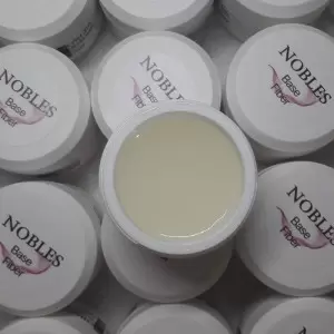 HEMA Frei NOBLES Base mit Fiberglaspartikelchen