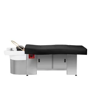 Hatte Spa Gabbiano 017b Head Spa Gabbiano 017b mit einem Chaise-Longue.