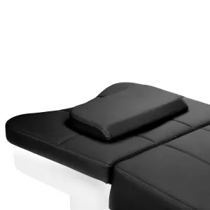 Had Spa Gabbiano 017b Head Spa Gabbiano 017b with a chaise longue.
