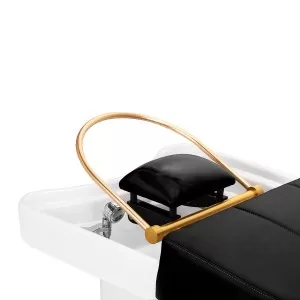 Hatte Spa Gabbiano 017b Head Spa Gabbiano 017b mit einem Chaise-Longue.