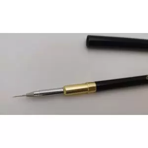Кисть от Инфинити для ультра тонких линий гелем